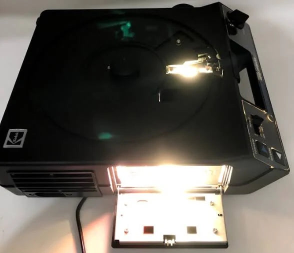 Carousel Slide Projector Z915