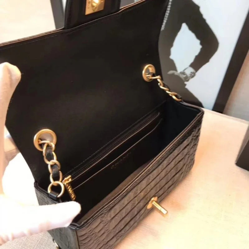 Alligator Flap Bag S9955